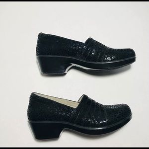 Naturalizer @ Work w/ Ortholite Black Leather Suede Clogs Size 11